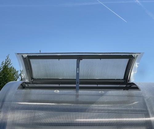 strešné okno pre oblúkový skleník LANITPLAST KYKLOP2 PC 4 mm