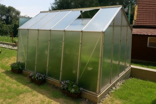 skleník LANITPLAST LIMES Viva V7/3 2,47x3 m PC 6 mm